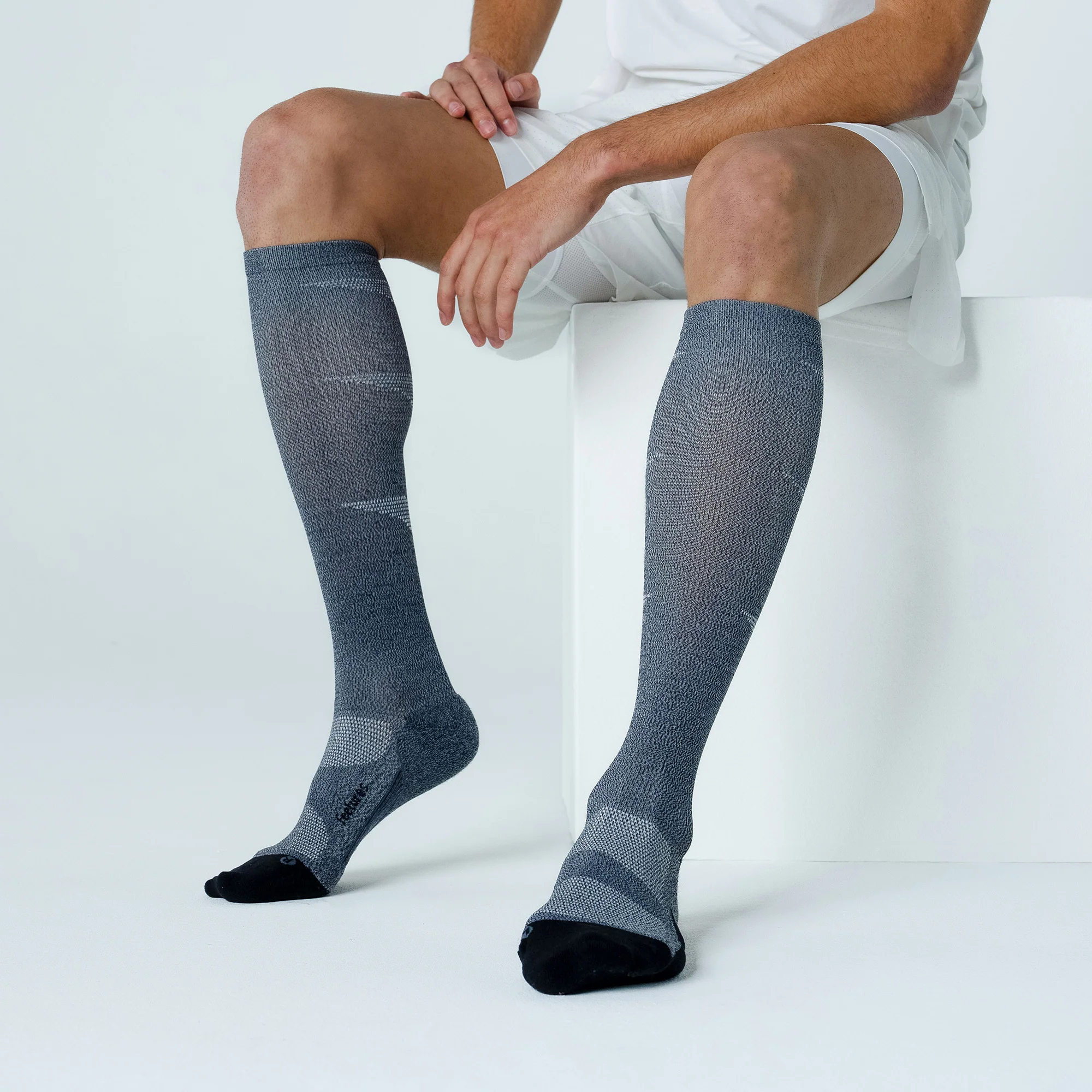 Graduated Compression Light Cushion Knee High - Image 15